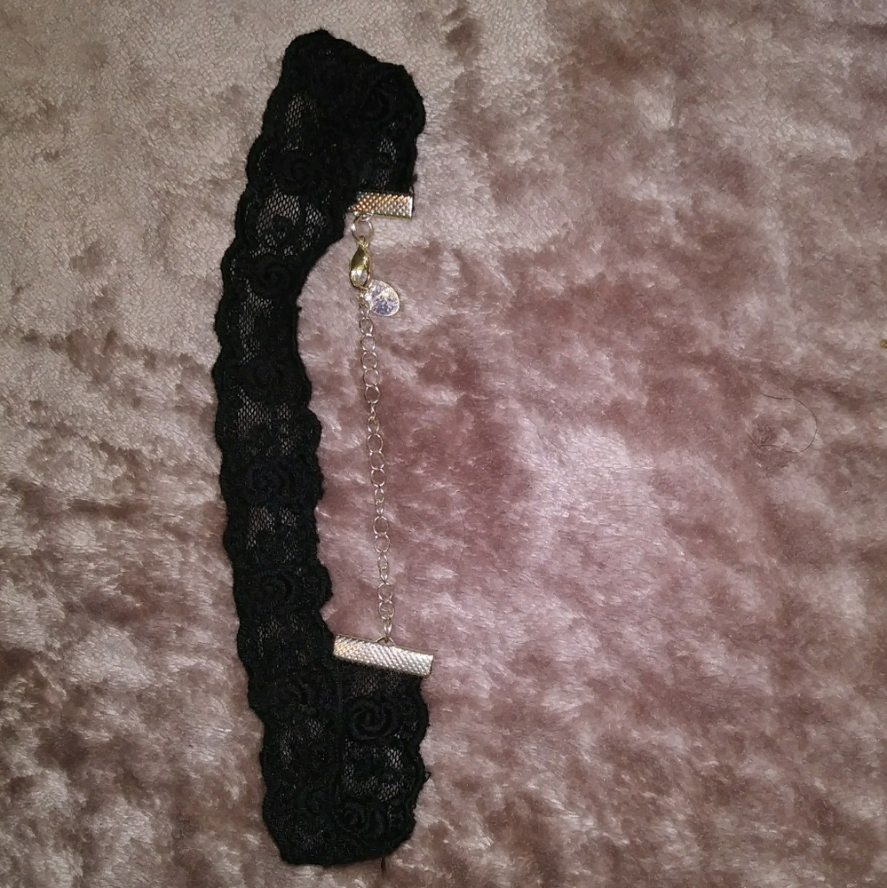 Lace Choker